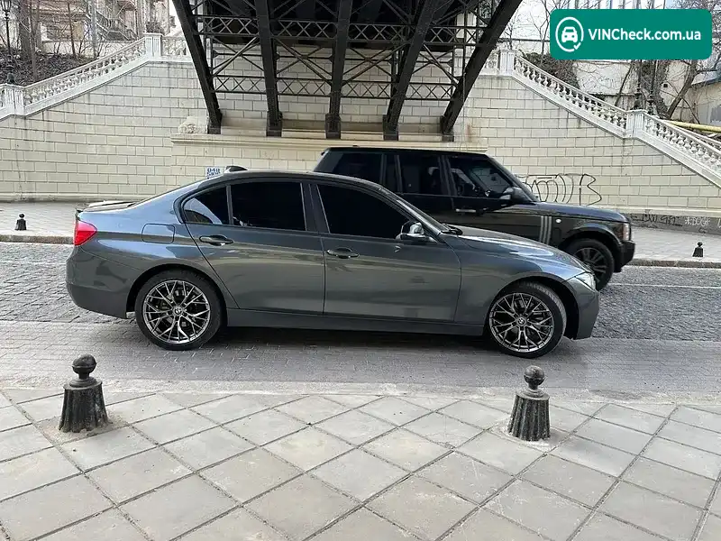 BMW 3 Series 2012, фото з оголошення 2 з 14, VIN WBA3B3C58DF145948
