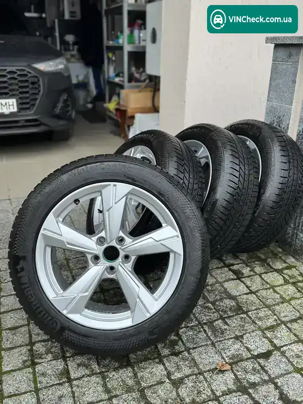 Audi Q3 2020, фото з оголошення 2 з 21, VIN WA1DECF38M1012560