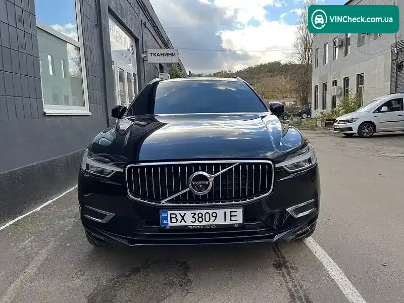 Volvo XC60 2017, фото з оголошення 2 з 21, VIN YV1UZA8ACJ1016714