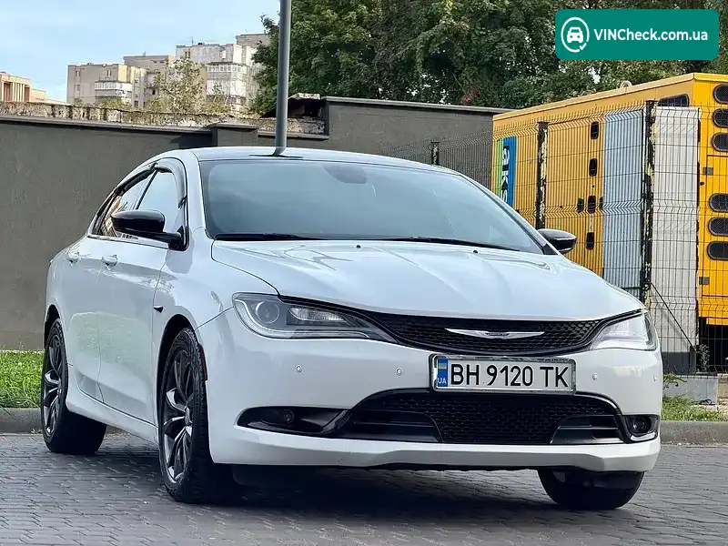 Chrysler 200 2015, фото з оголошення 2 з 20, VIN 1C3CCCBB5FN682040