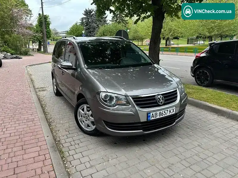 Volkswagen Touran 2010, фото з оголошення 1 з 20, VIN WVGZZZ1TZAW101221
