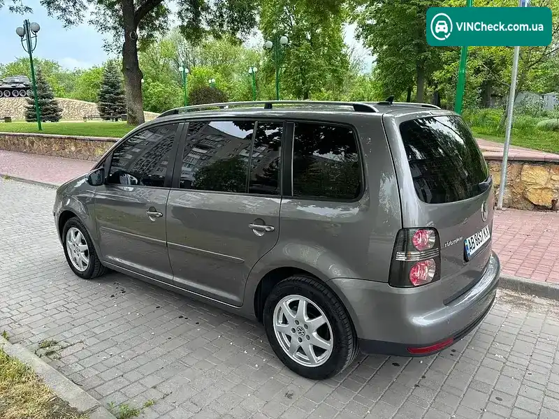 Volkswagen Touran 2010, фото з оголошення 2 з 20, VIN WVGZZZ1TZAW101221