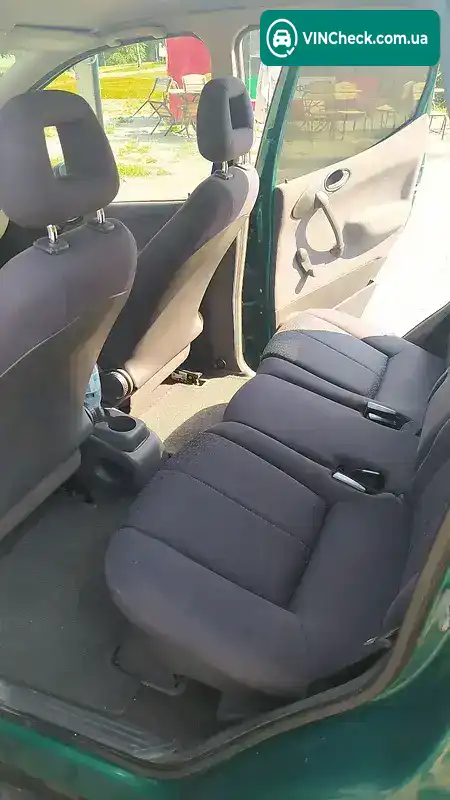 Mercedes-Benz A-Class 1999, фото з оголошення 2 з 2, VIN WDB1680311J176473