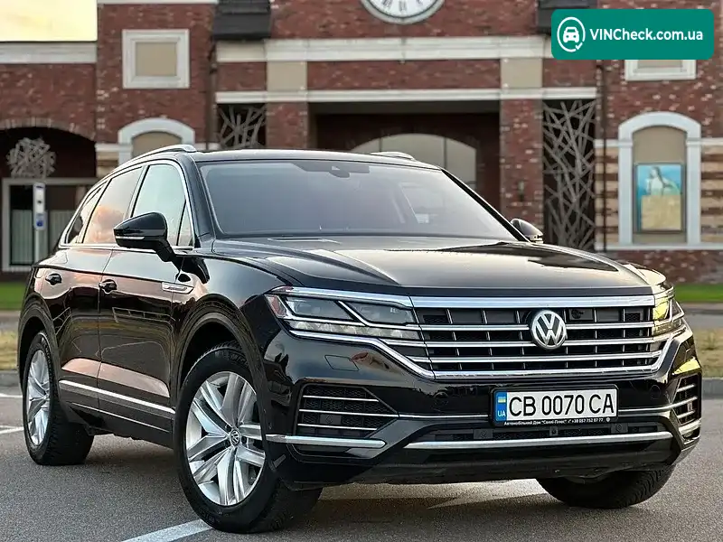 Volkswagen Touareg 2018, фото з оголошення 2 з 20, VIN WVGZZZCRZKD002839