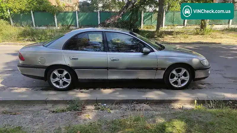 Opel Omega 1995, фото з оголошення 1 з 7, VIN W0L000026S1080653