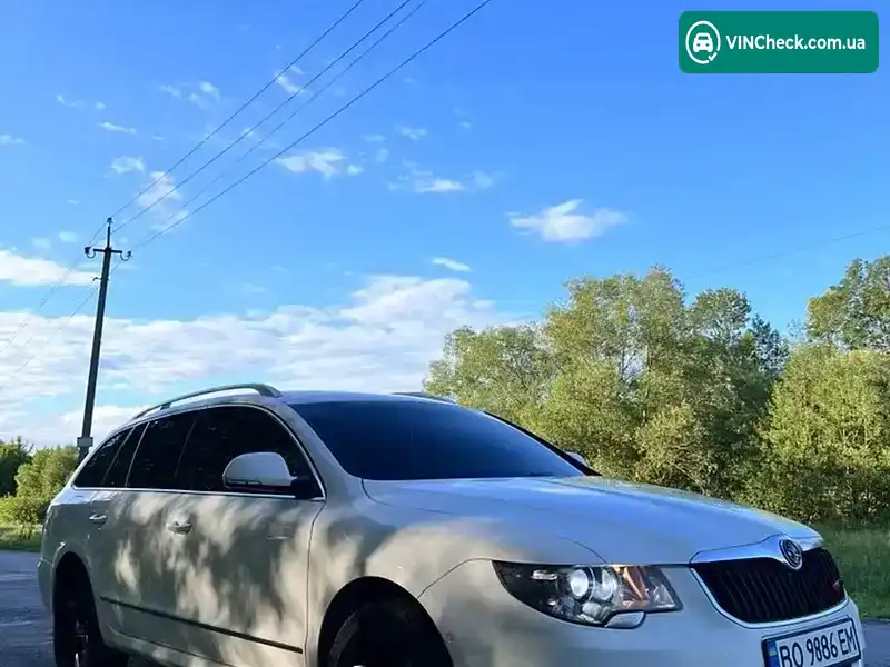 Skoda Superb 2010, фото з оголошення 2 з 16, VIN TMBJE73T3B9014851