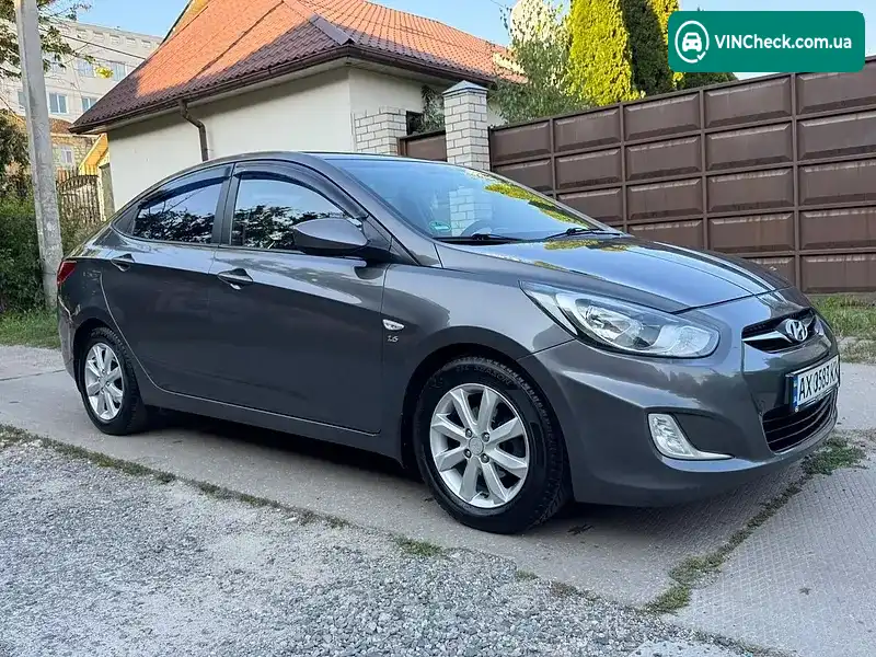 Hyundai Accent 2013, фото з оголошення 2 з 20, VIN Z94CU41DBCR191395