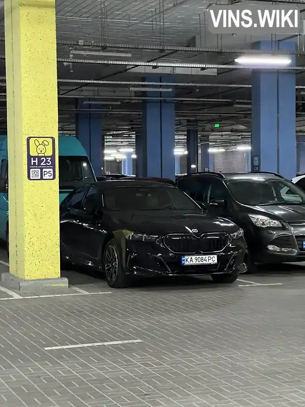 BMW 5 Series 2025, фото з оголошення 2 з 12, VIN WBA31FL020CV44892