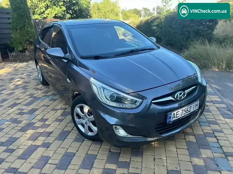 Hyundai Accent 2013, фото з оголошення 1 з 17, VIN Z94CU41DADR256222