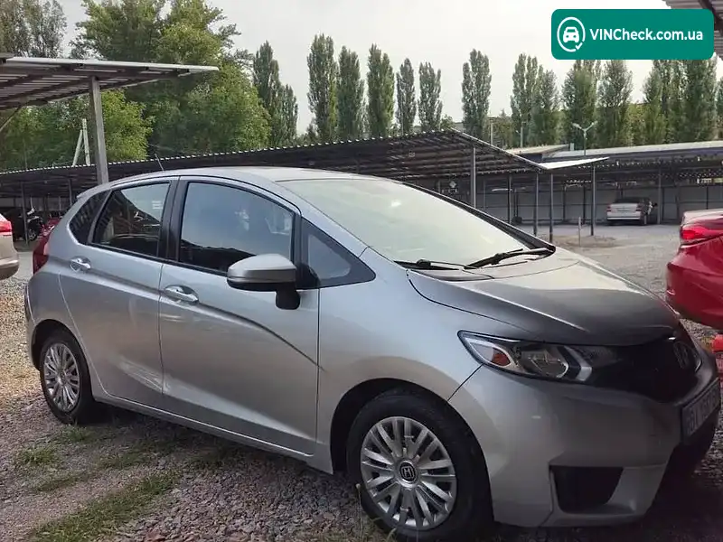 Honda Fit 2016, фото з оголошення 1 з 10, VIN JHMGK5H53GX036478