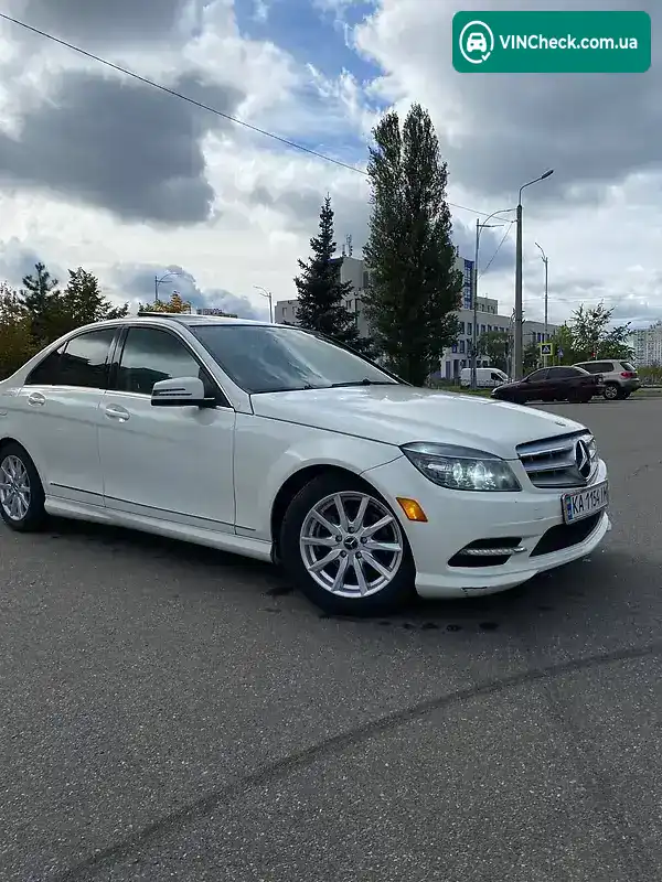 Mercedes-Benz C-Class 2010, фото з оголошення 1 з 19, VIN WDDGF5EB0BR139960