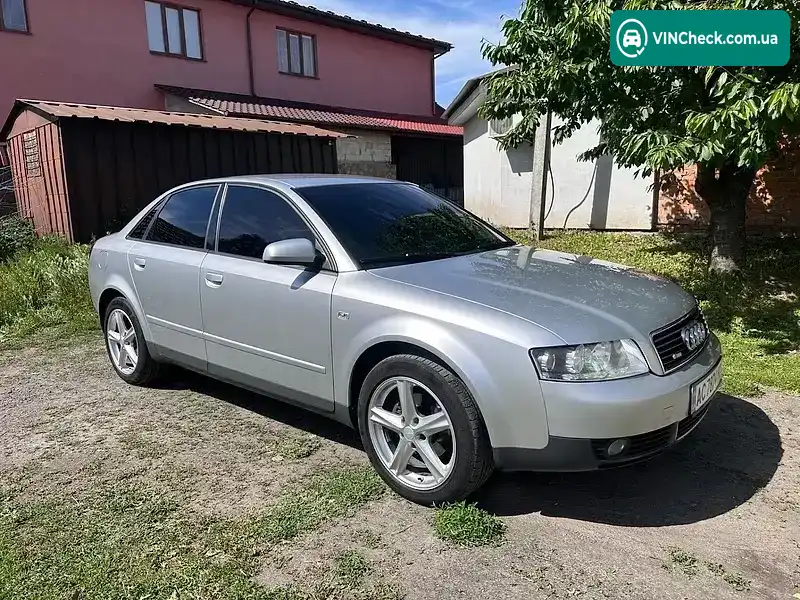Audi A4 2001, фото з оголошення 1 з 15, VIN WAUZZZ8E32A098145