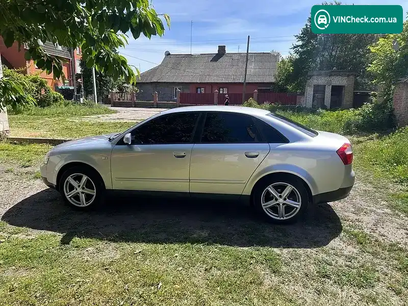 Audi A4 2001, фото з оголошення 2 з 15, VIN WAUZZZ8E32A098145