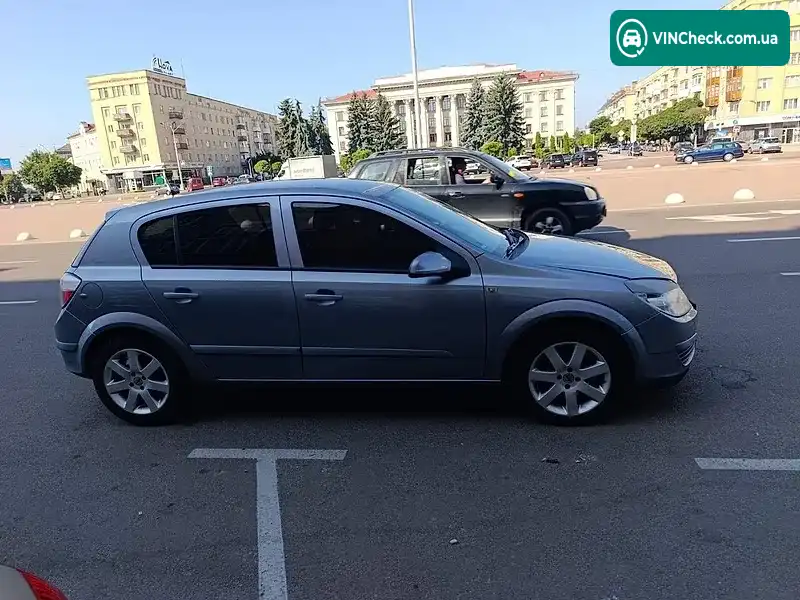 Opel Astra 2004, фото з оголошення 1 з 11, VIN W0L0AHL4855027458