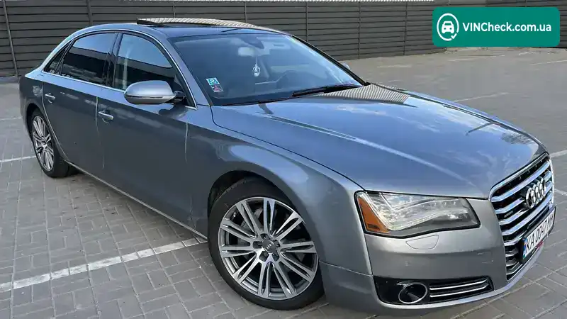 Audi A8 2012, фото з оголошення 2 з 20, VIN WAURGAFD7DN013983
