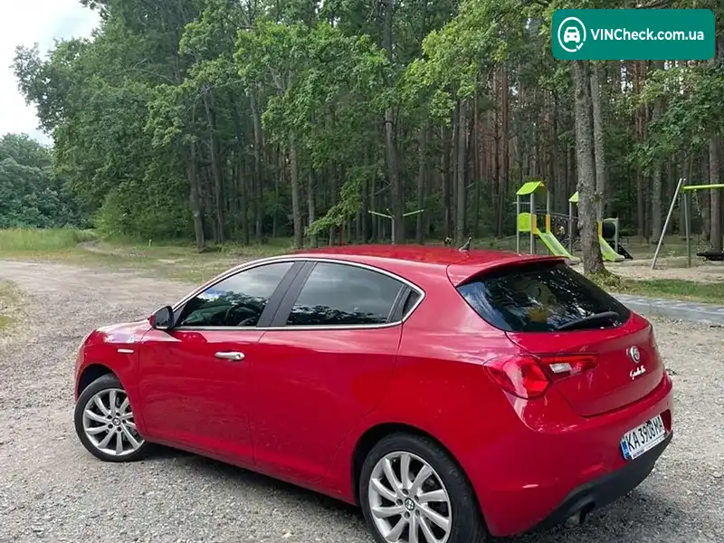 Alfa Romeo Giulietta 2012, фото з оголошення 2 з 18, VIN ZAR94000007185172