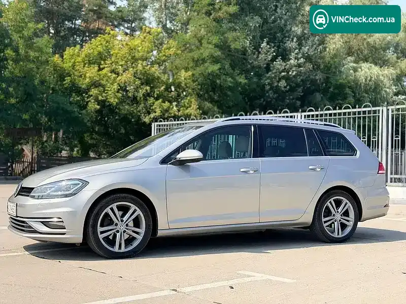 Volkswagen Golf 2018, фото з оголошення 2 з 20, VIN WVWZZZAUZJP626052