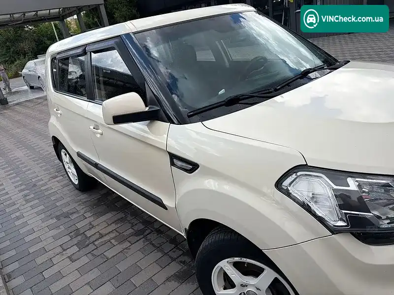 Kia Soul 2011, фото з оголошення 2 з 16, VIN KNAJT811AB7336248