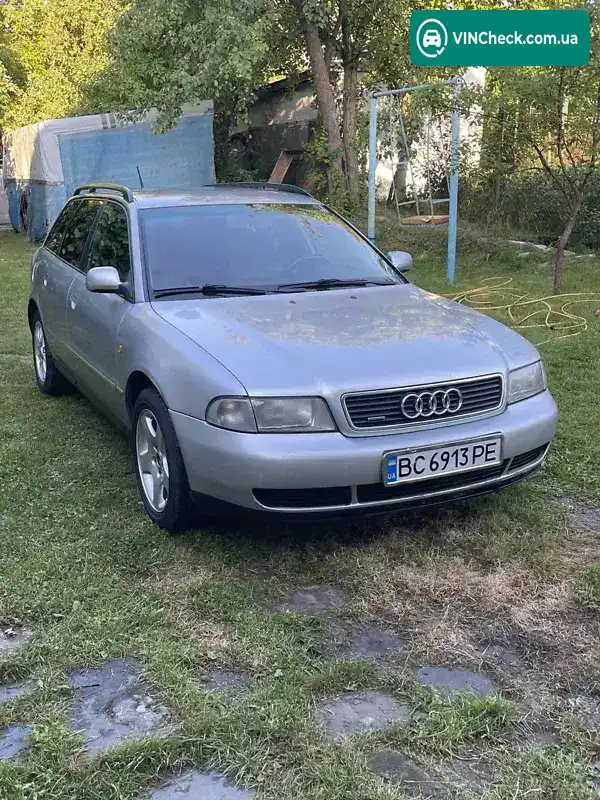 Audi A4 1998, фото з оголошення 1 з 10, VIN WAUZZZ8DZWA045238