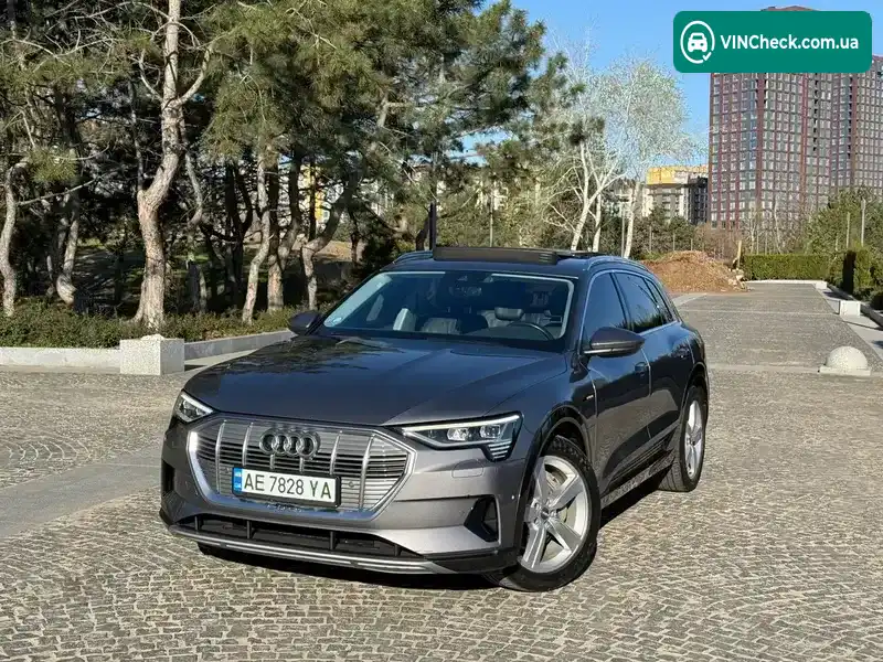 Audi e-tron 2019, фото з оголошення 1 з 20, VIN WAUZZZGE5LB004442