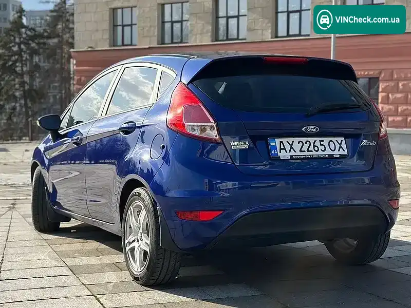 Ford Fiesta 2017, фото з оголошення 2 з 21, VIN WF0DXXGAKDGY11391