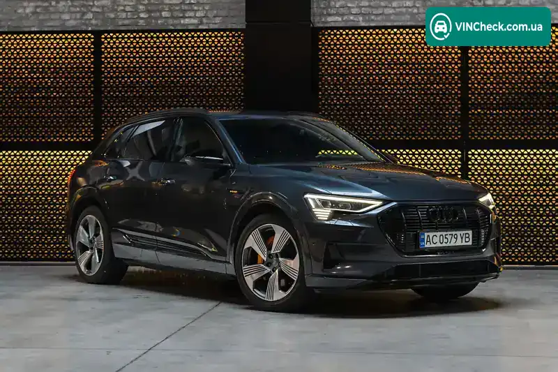 Audi e-tron 2020, фото з оголошення 2 з 21, VIN WAUZZZGE4LB027727