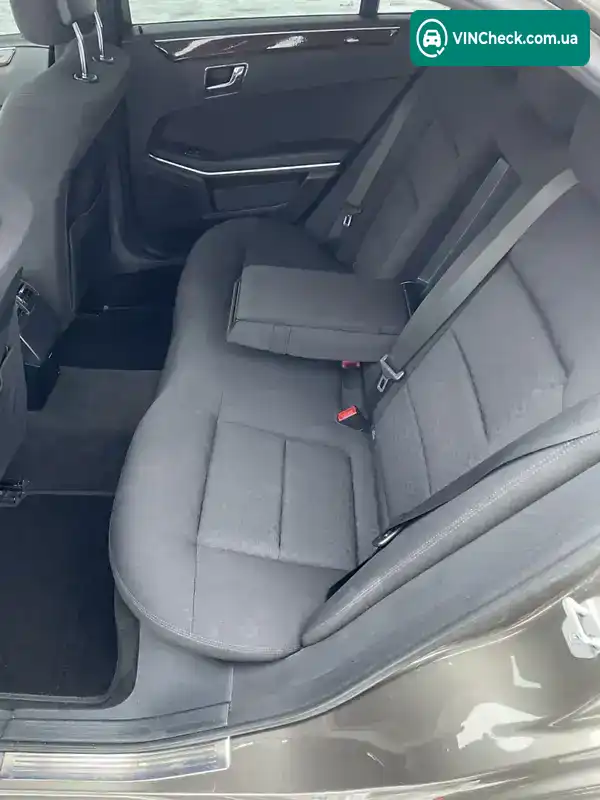 Mercedes-Benz E-Class 2010, фото з оголошення 2 з 21, VIN WDD2120051A248579