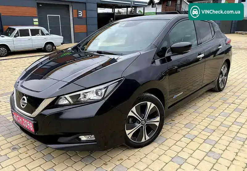 Nissan Leaf 2018, фото з оголошення 2 з 20, VIN SJNFAAZE1U0018051