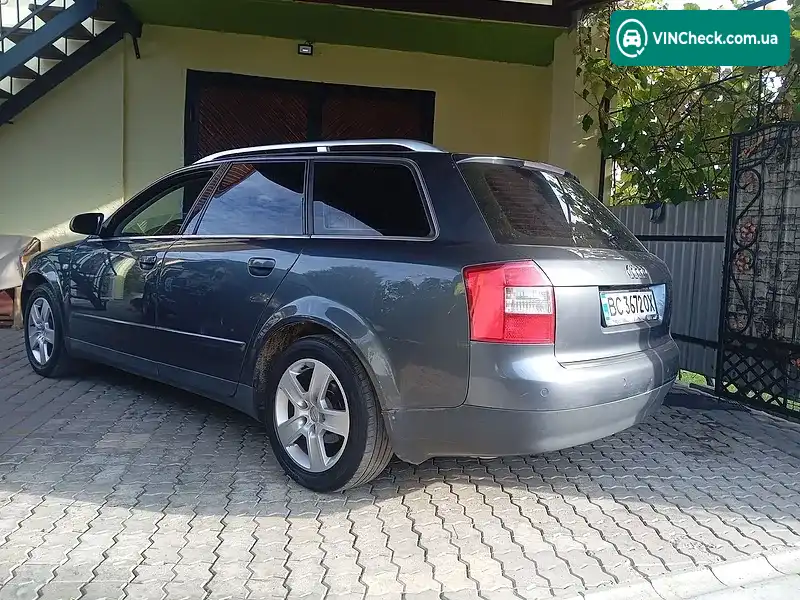 Audi A4 2002, фото з оголошення 2 з 4, VIN WAUZZZ8E72A278552