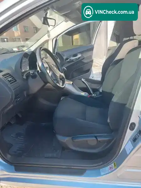 Toyota Auris 2007, фото з оголошення 2 з 21, VIN NMTKV56E10R016732