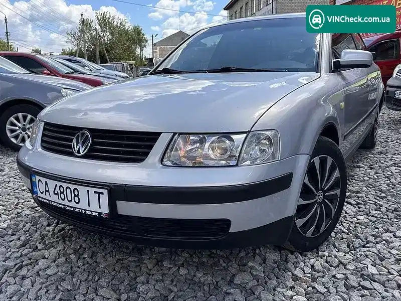 Volkswagen Passat 1998, фото з оголошення 2 з 18, VIN WVWZZZ3BZXP307305
