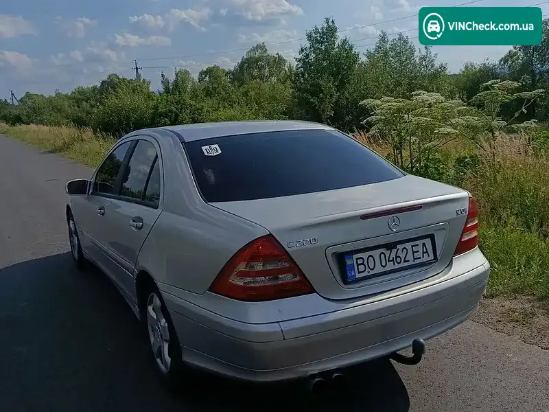 Mercedes-Benz C-Class 2005, фото з оголошення 2 з 10, VIN WDB2030081A772741