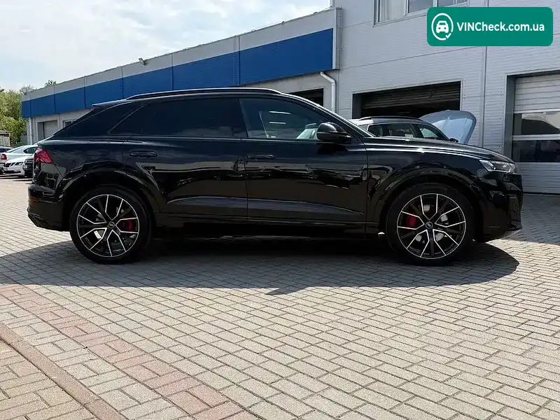Audi Q8 2025, фото з оголошення 2 з 20, VIN WAUZZZF16TD011161