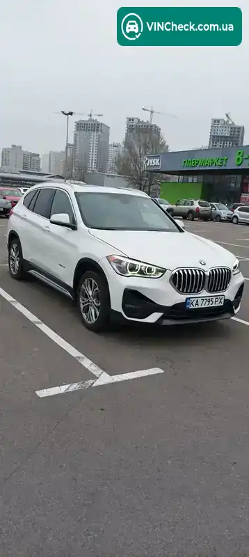 BMW X1 2017, фото з оголошення 2 з 20, VIN WBXHT3C33J5K29393