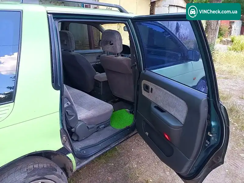 Mitsubishi Space Wagon 1996, фото з оголошення 1 з 10, VIN JMBLRN33WTZ001079