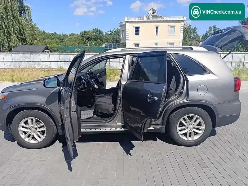 Kia Sorento 2014, фото з оголошення 2 з 20, VIN 5XYKT4A68FG582006