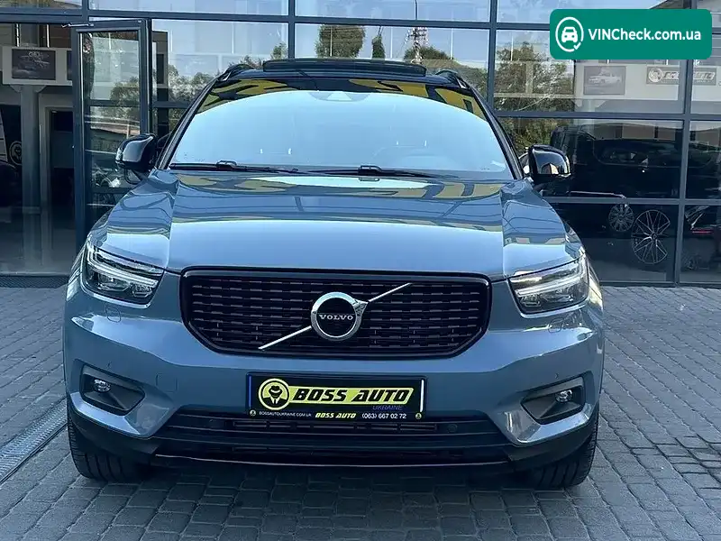 Volvo XC40 2022, фото з оголошення 2 з 20, VIN YV4162UM2N2782824