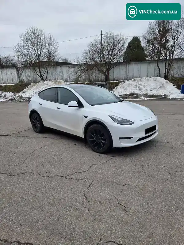 Tesla Model Y 2023, фото з оголошення 1 з 15, VIN 7SAYGDEE3PA098883