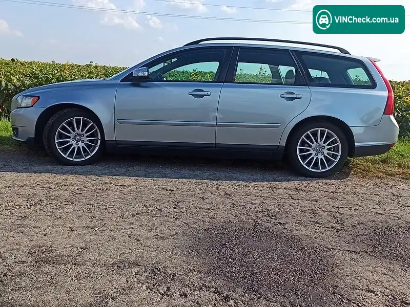 Volvo V50 2007, фото з оголошення 2 з 18, VIN YV1MW214282404616