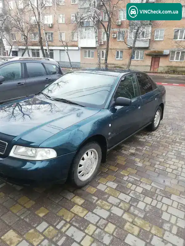 Audi A4 1996, фото з оголошення 2 з 11, VIN WAUZZZ8DZTA132902