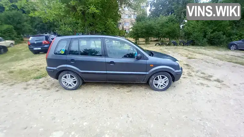 Ford Fusion 2002, фото з оголошення 2 з 8, VIN WF0UXXGAJU2R06860