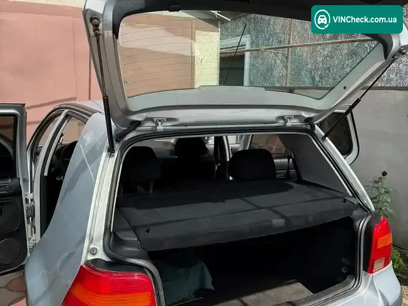 Volkswagen Golf 1999, фото з оголошення 1 з 8, VIN WVWZZZ1JZXB166314
