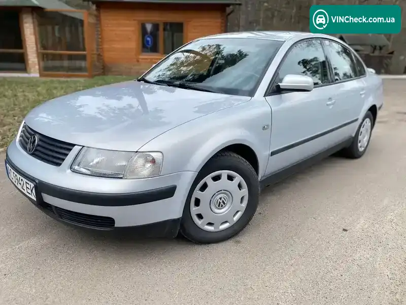 Volkswagen Passat 2000, фото з оголошення 1 з 21, VIN WVWZZZ3BZYP293078