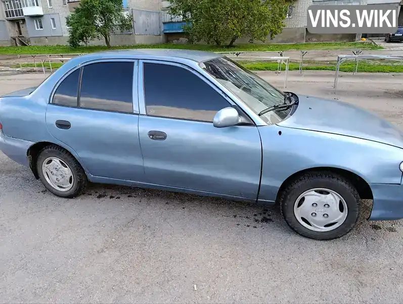 Hyundai Accent 1997, фото з оголошення 2 з 9, VIN KMHVF21LPVU350940