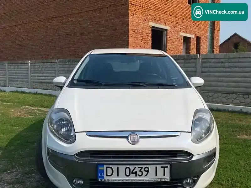 Fiat Punto 2011, фото з оголошення 2 з 13, VIN ZFA19900000808052