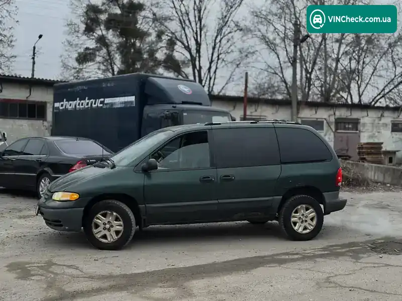Plymouth Voyager 1996, фото з оголошення 2 з 9, VIN 2P4GP4531TR625663