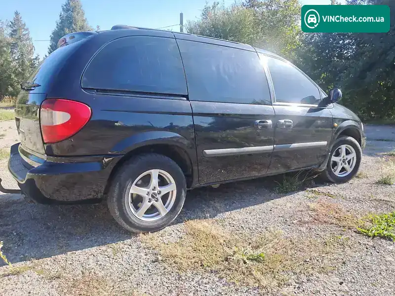 Chrysler Voyager 2005, фото з оголошення 2 з 12, VIN 1C8GYN2785Y535910