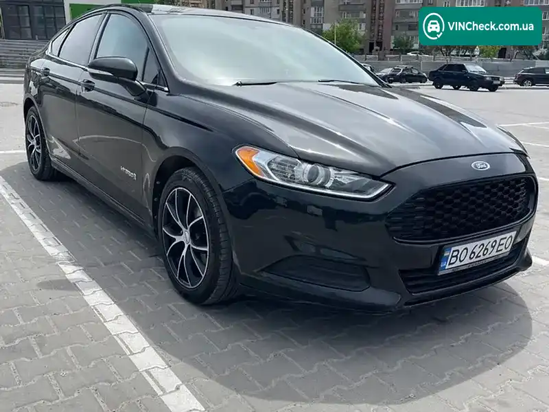 Ford Fusion 2012, фото з оголошення 1 з 15, VIN 3FA6P0LU3DR147705