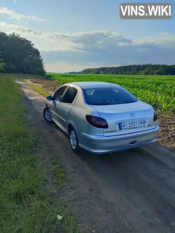 Peugeot 206 2008, фото з оголошення 1 з 9, VIN VF32BKFWA72792914