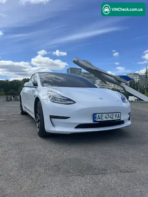 Tesla Model 3 2020, фото з оголошення 1 з 21, VIN 5YJ3E1EA6LF744942